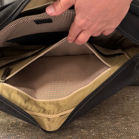 Men's Boconi Overnighter Garmet Bag - Dark Chocolate Brown (Pre Owned) - Picture 13 of 16